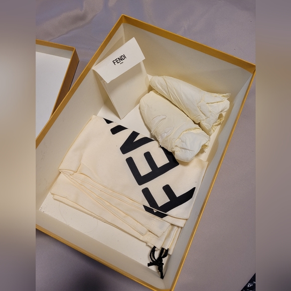 Like New Fendi Flow runners with box and dustbags - Picture 9 of 10